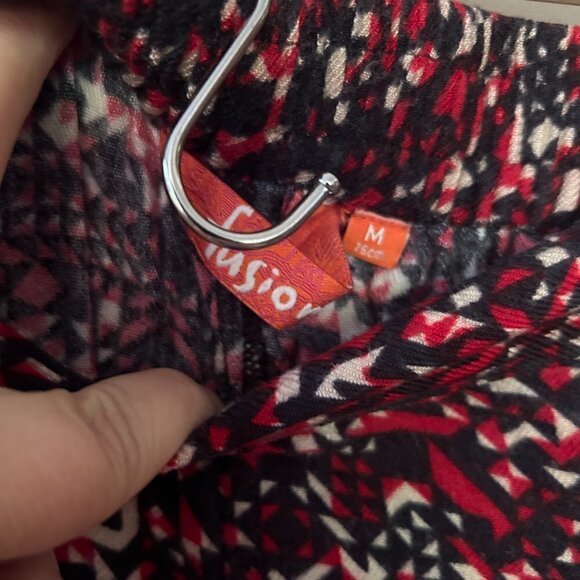 Fusion Gaucho Pants Womens Medium Asian Red Capri Tie Waist Wide Leg - Picture 6 of 9